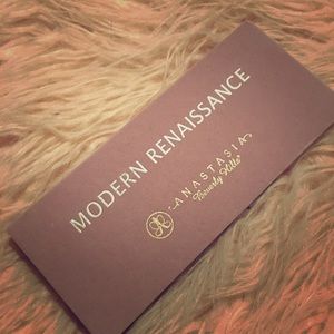 Anastasia (ABH) Modern Renaissance Palette